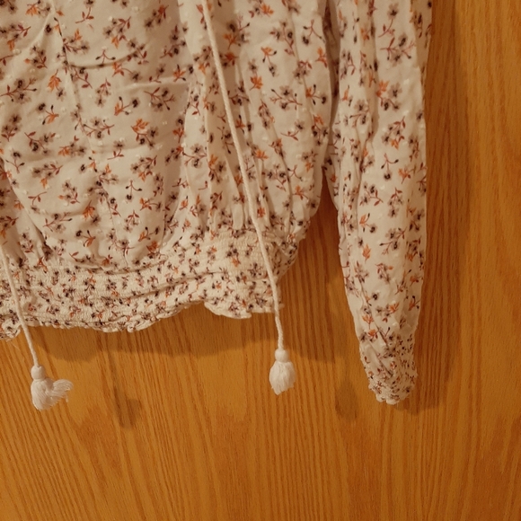 Carly Jeans Long Sleeve Top with Tassels Size Large - Picture 12 of 16